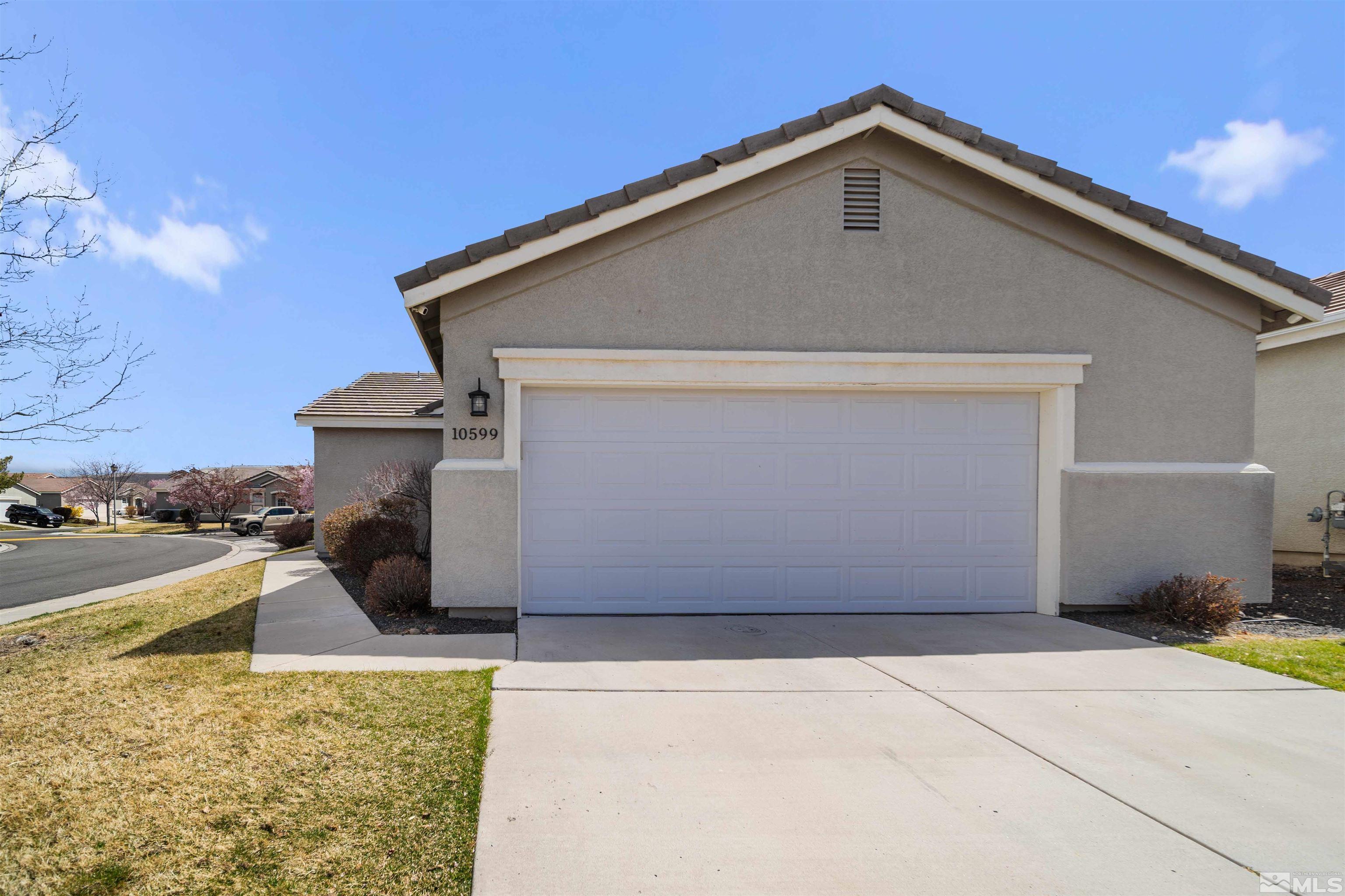 10599 Iron Point Cir