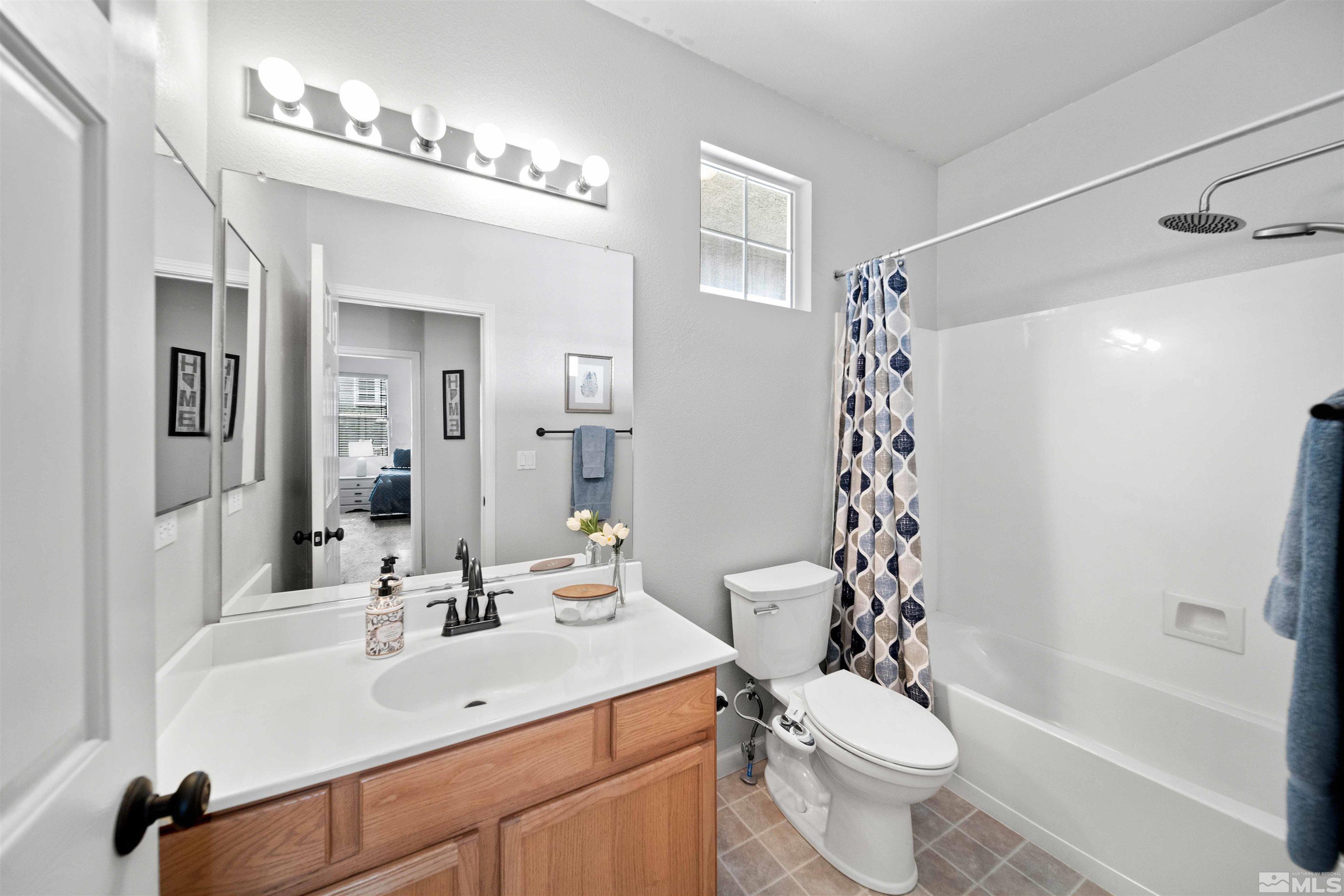 10599 Iron Point Cir