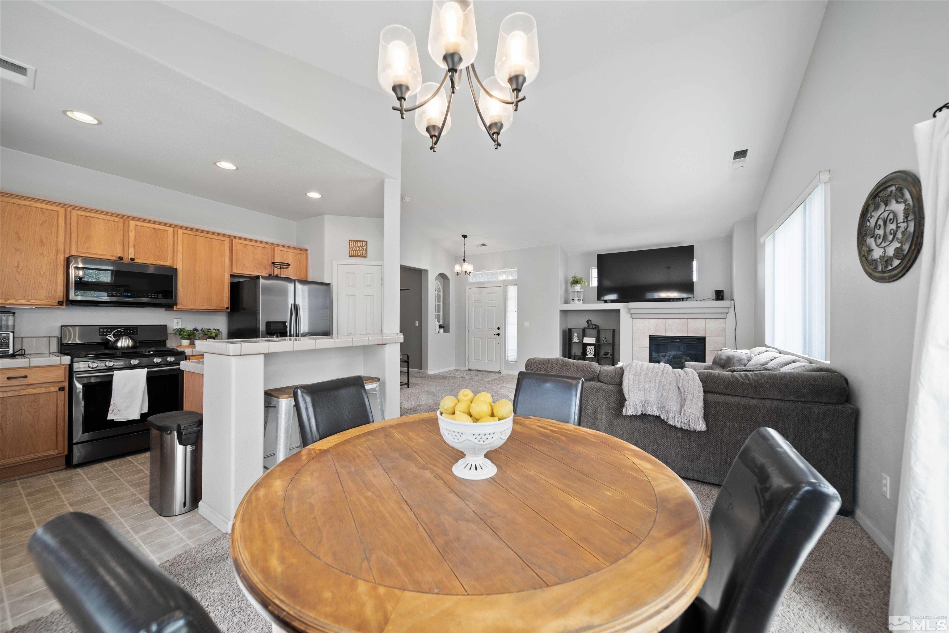 10599 Iron Point Cir