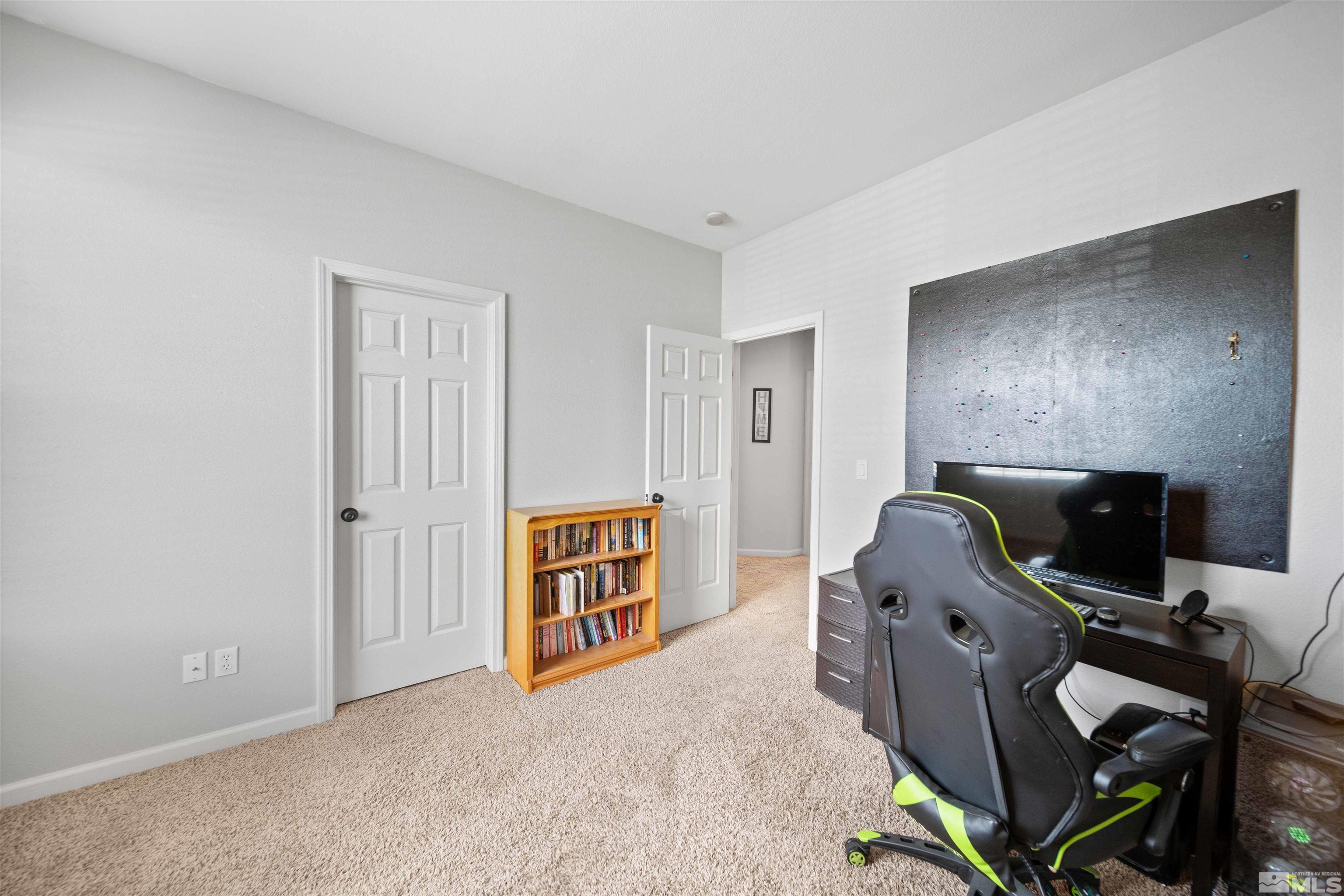 10599 Iron Point Cir