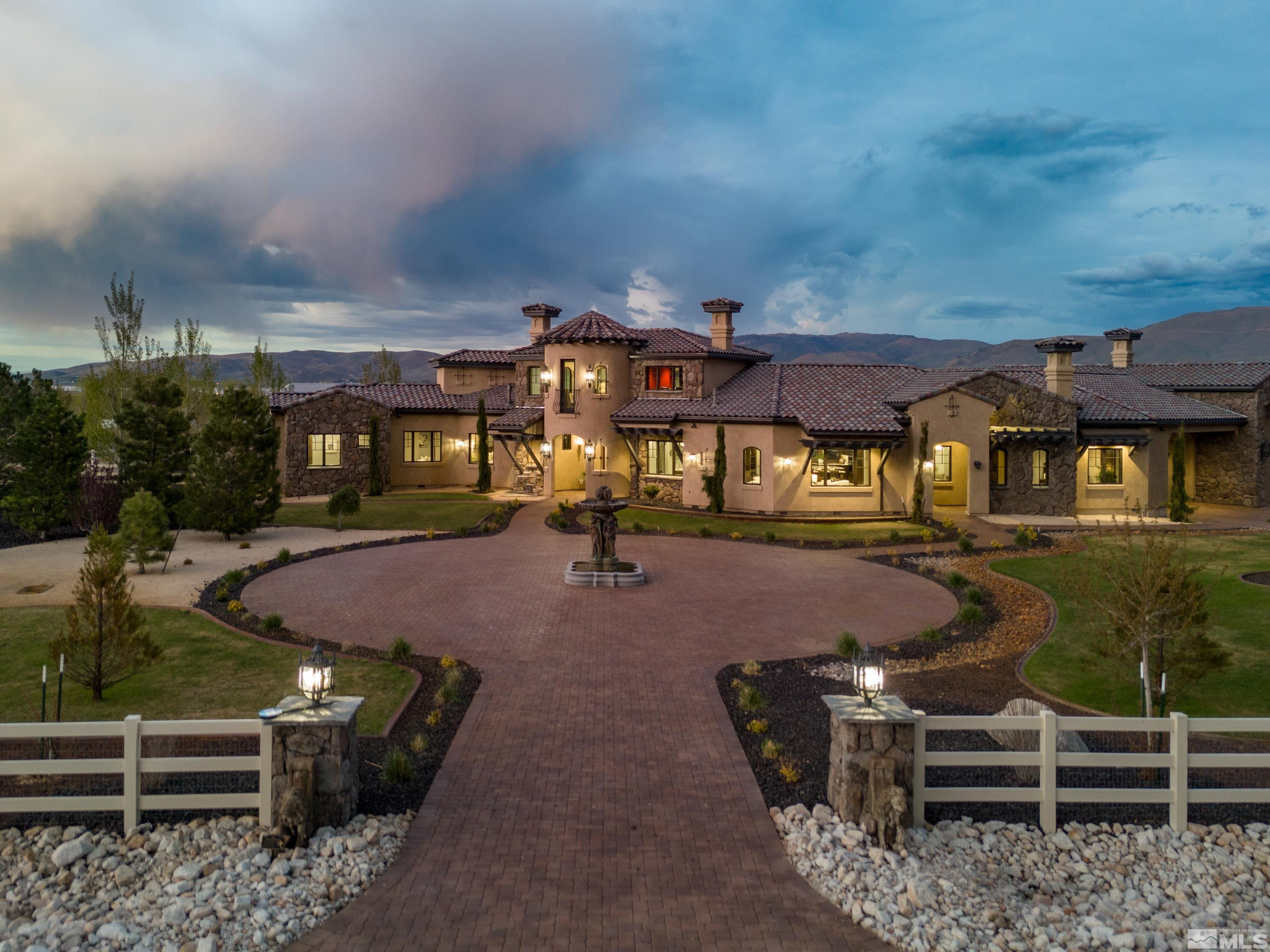 18250 Lake Vista