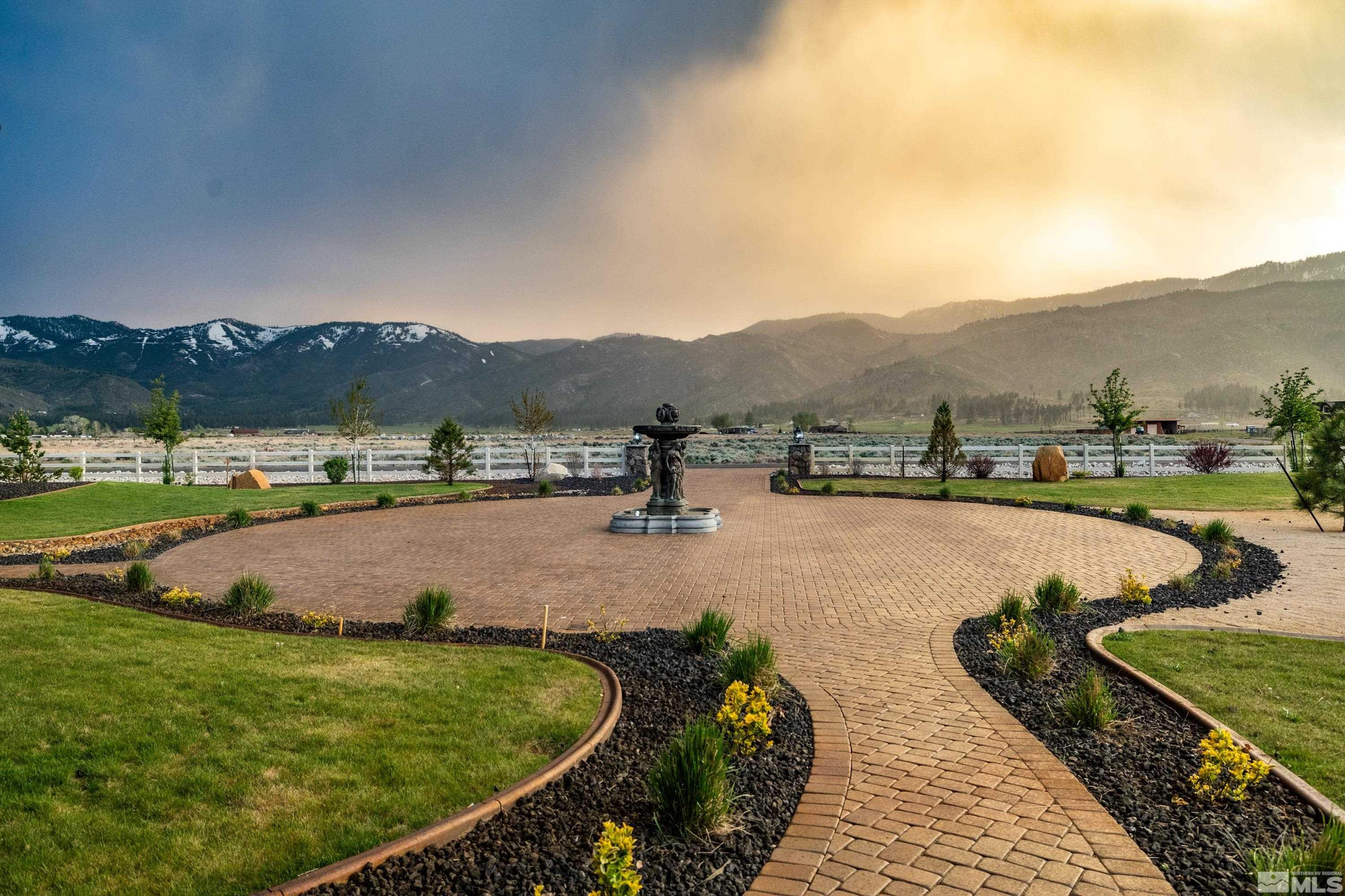 18250 Lake Vista