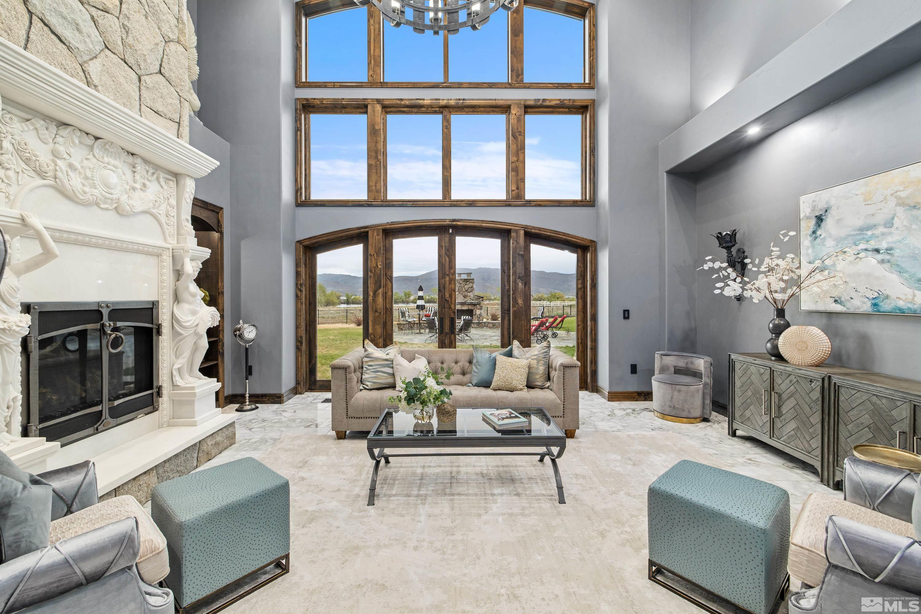 18250 Lake Vista