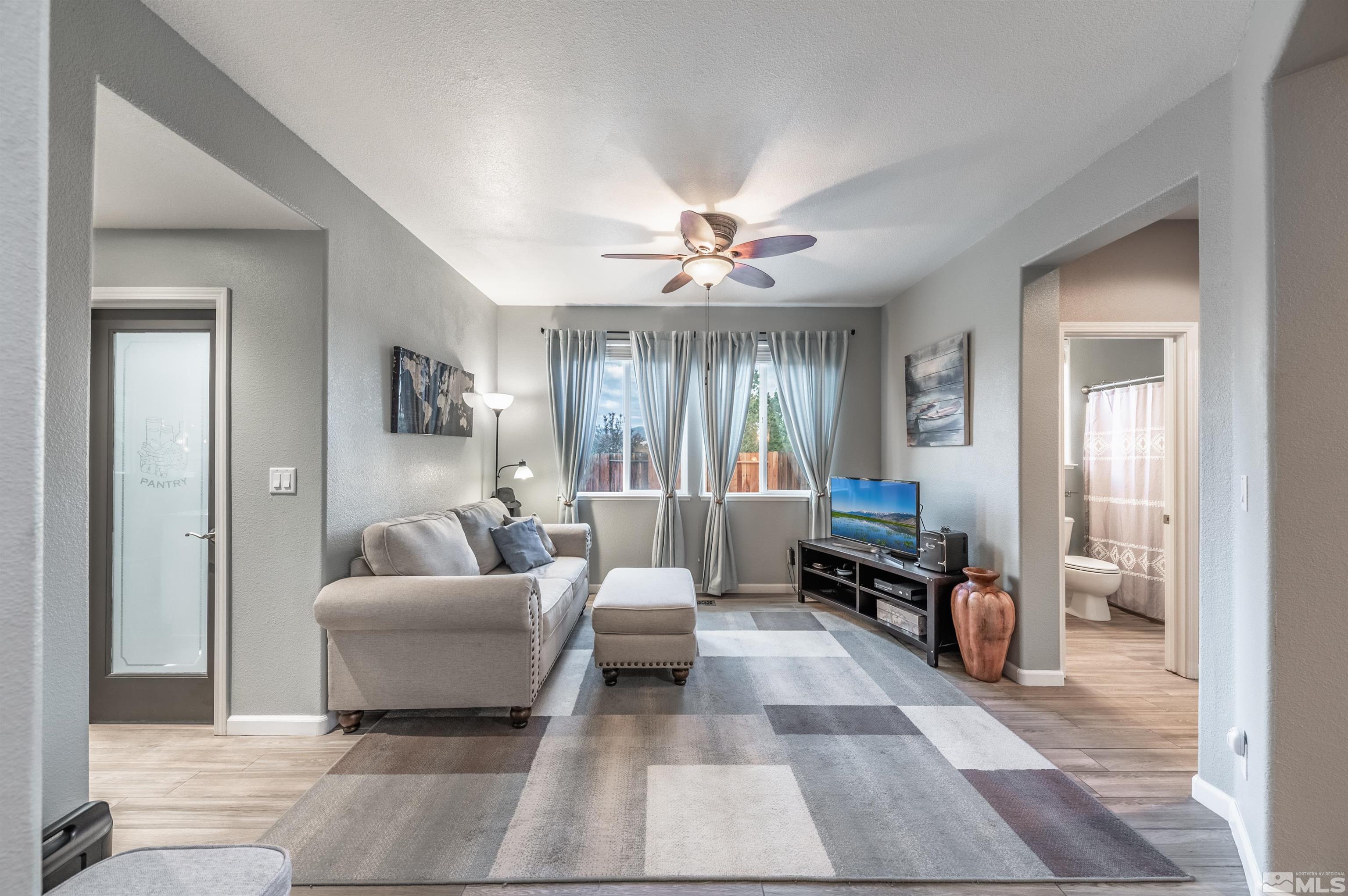 602 Grayhawk Ct