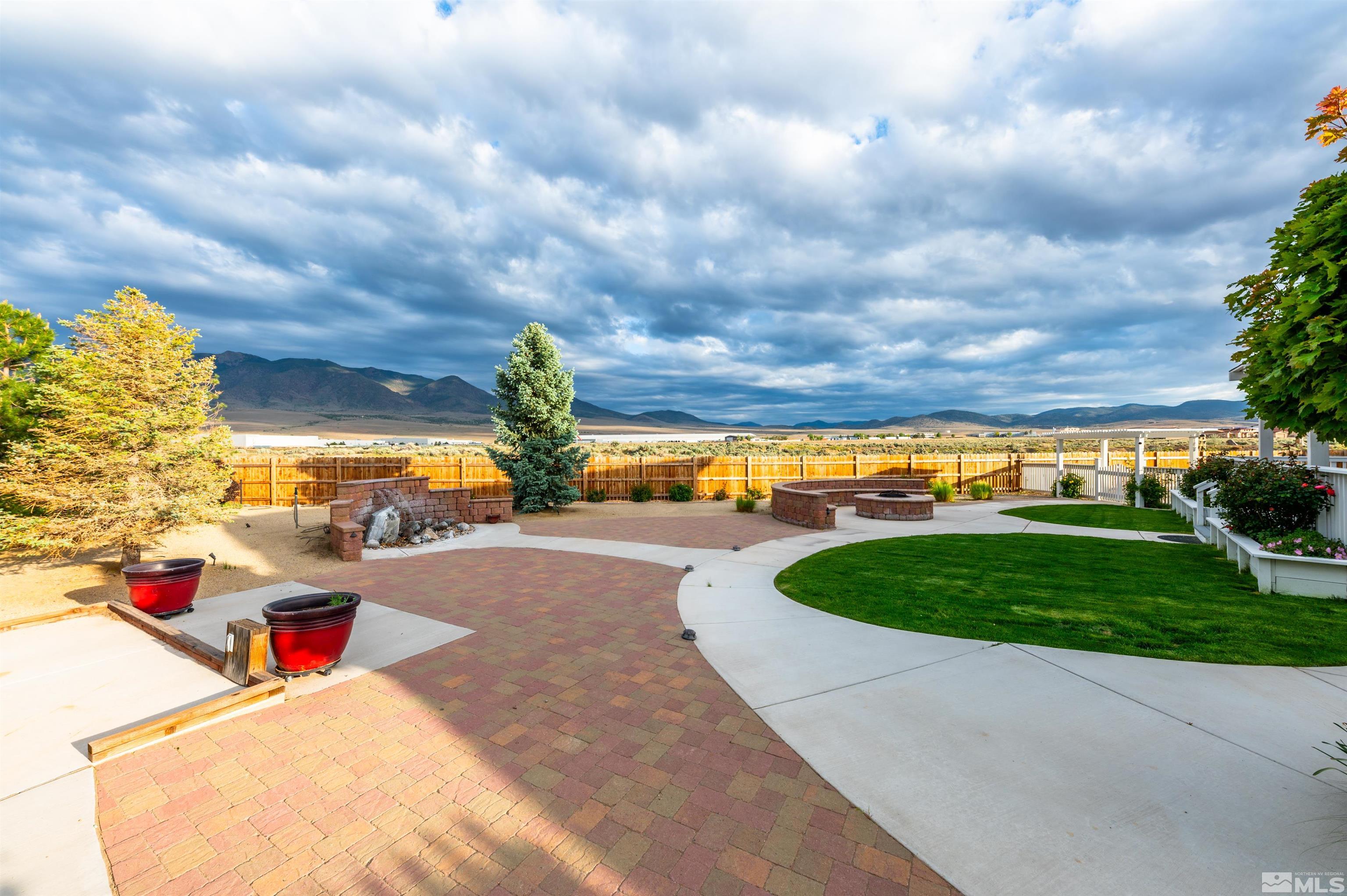 602 Grayhawk Ct