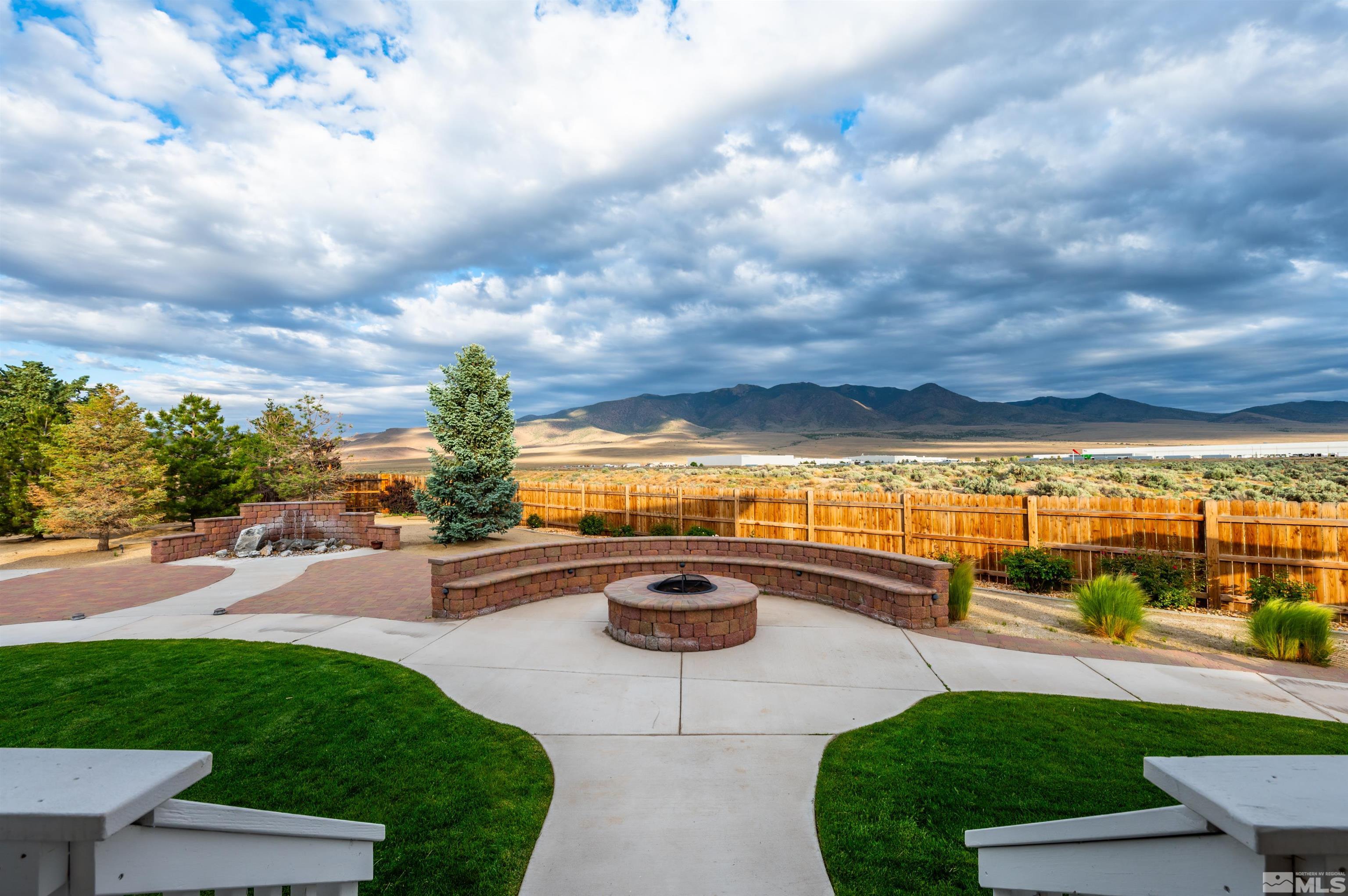 602 Grayhawk Ct