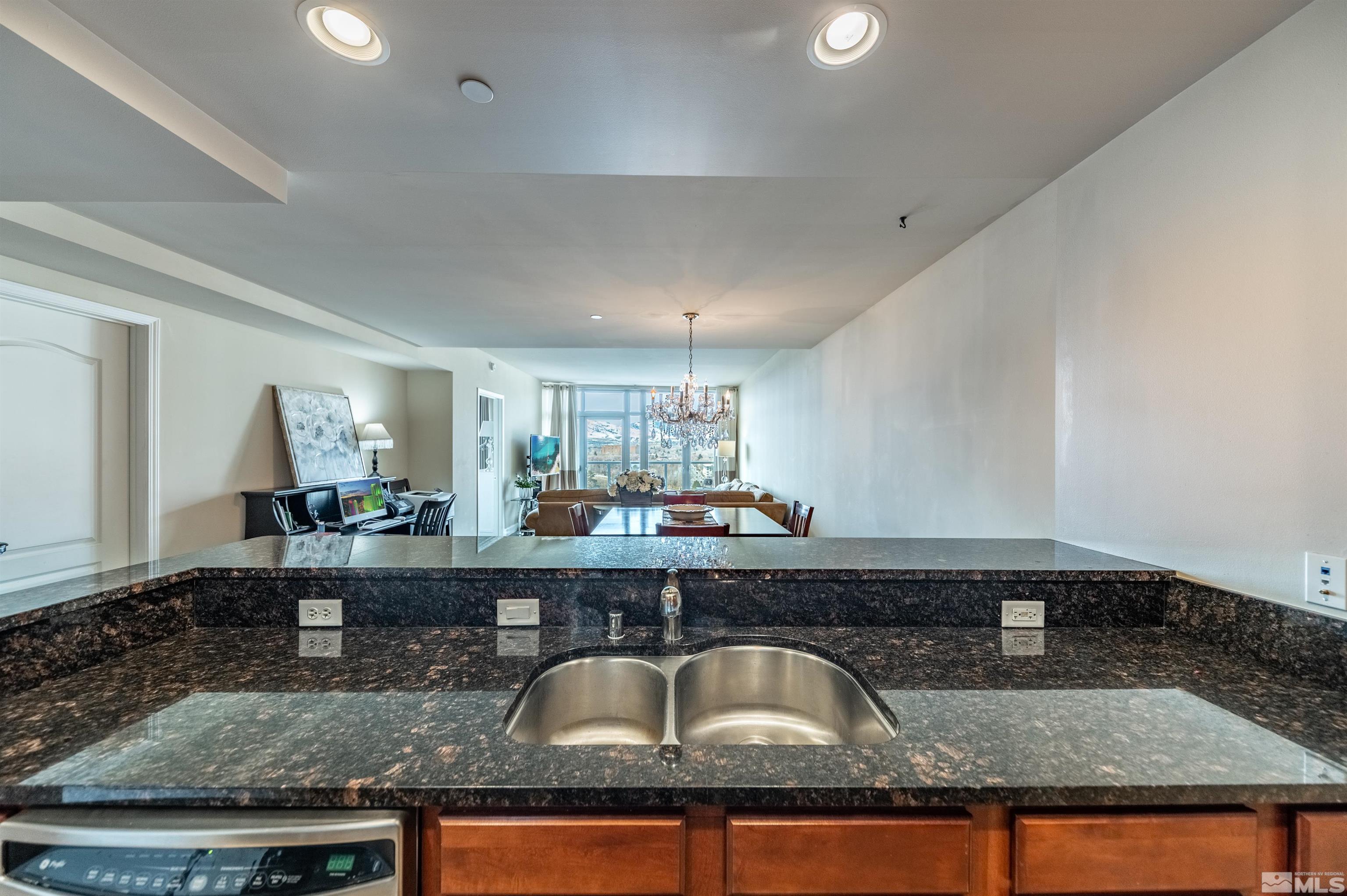 50 N Sierra St Unit: 1202