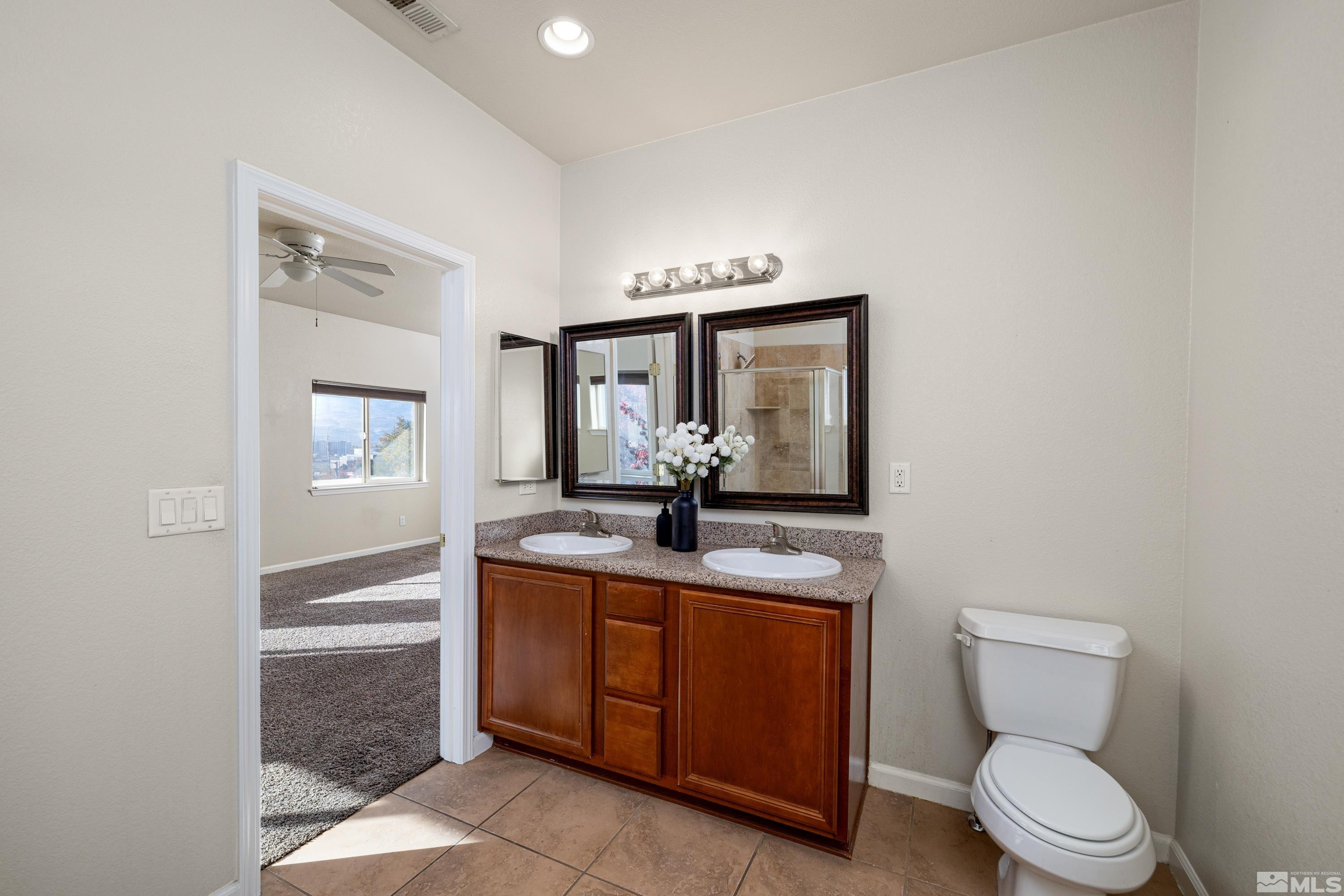 905 Demos Ct