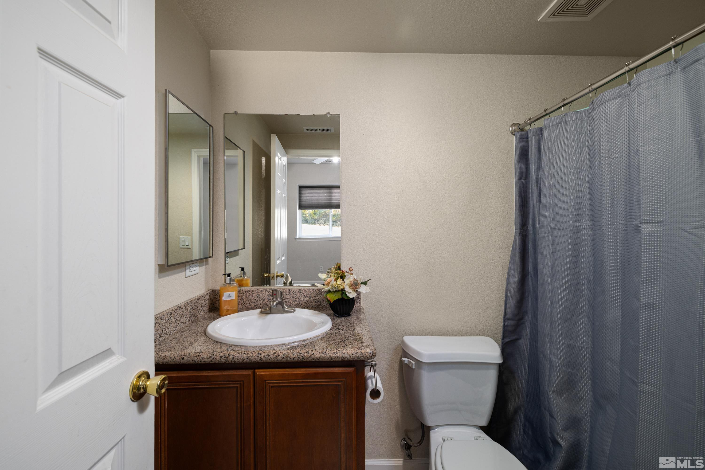 905 Demos Ct