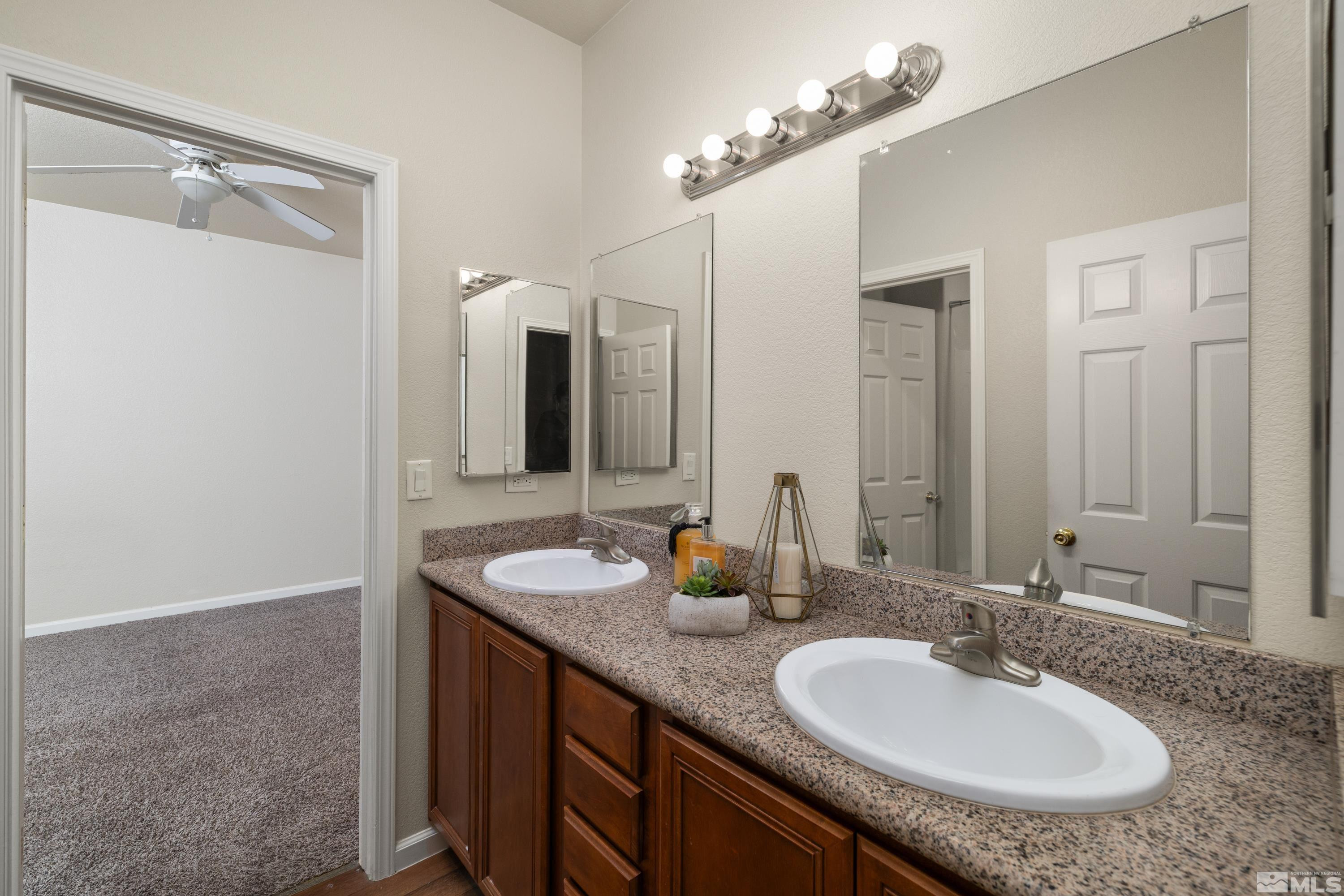 905 Demos Ct