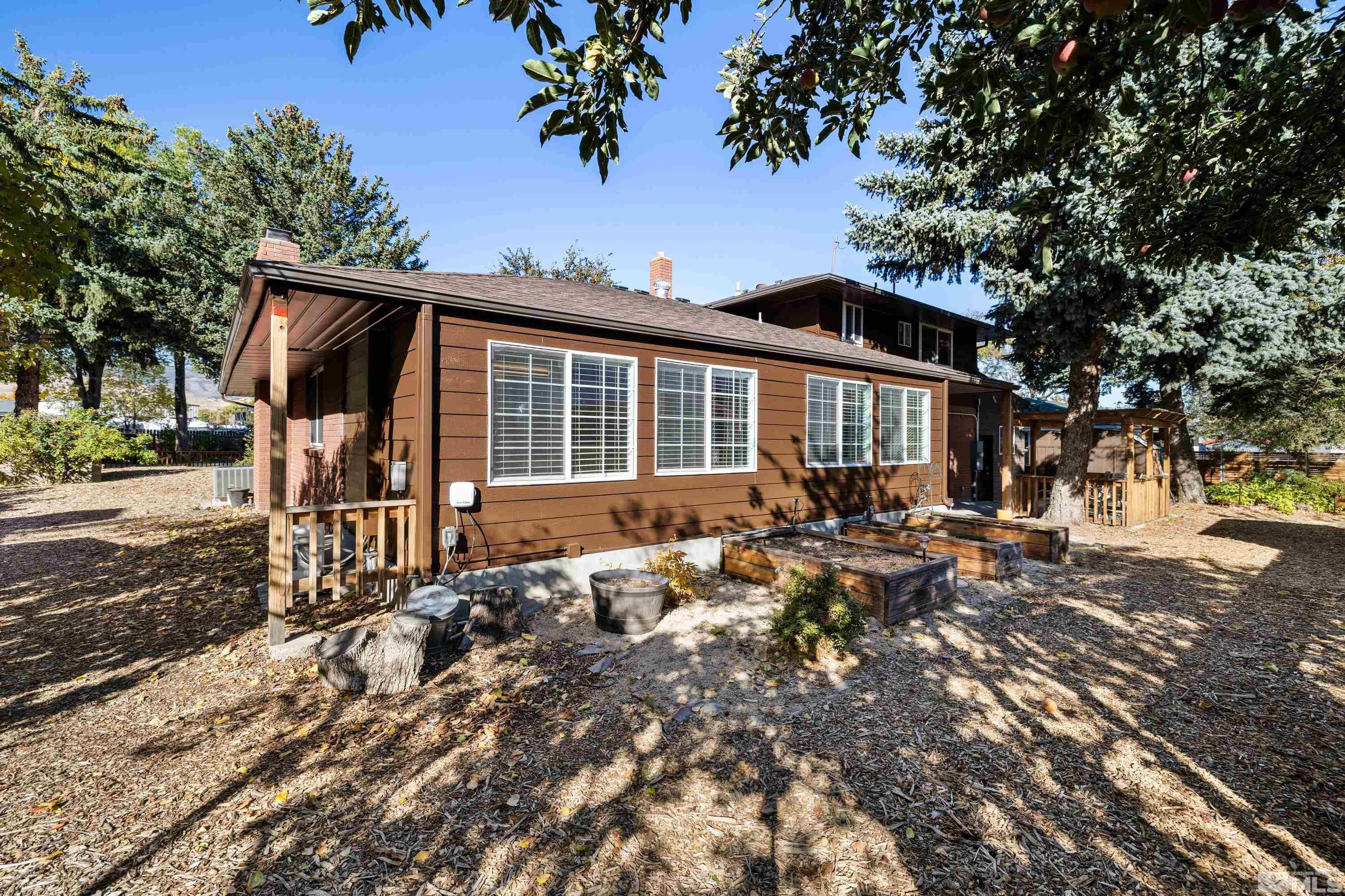 180 Gallian Ln