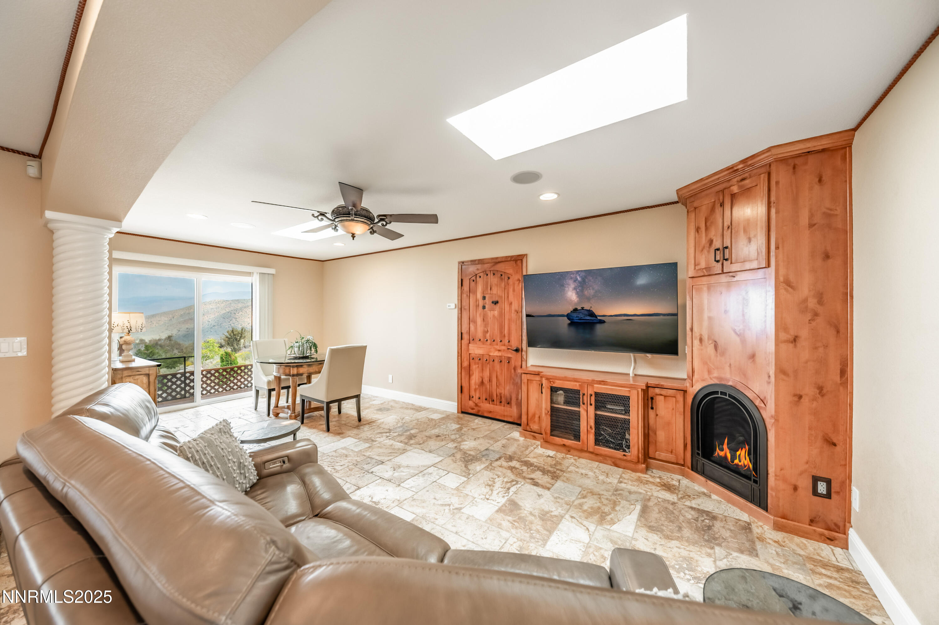 8045 List Country Road