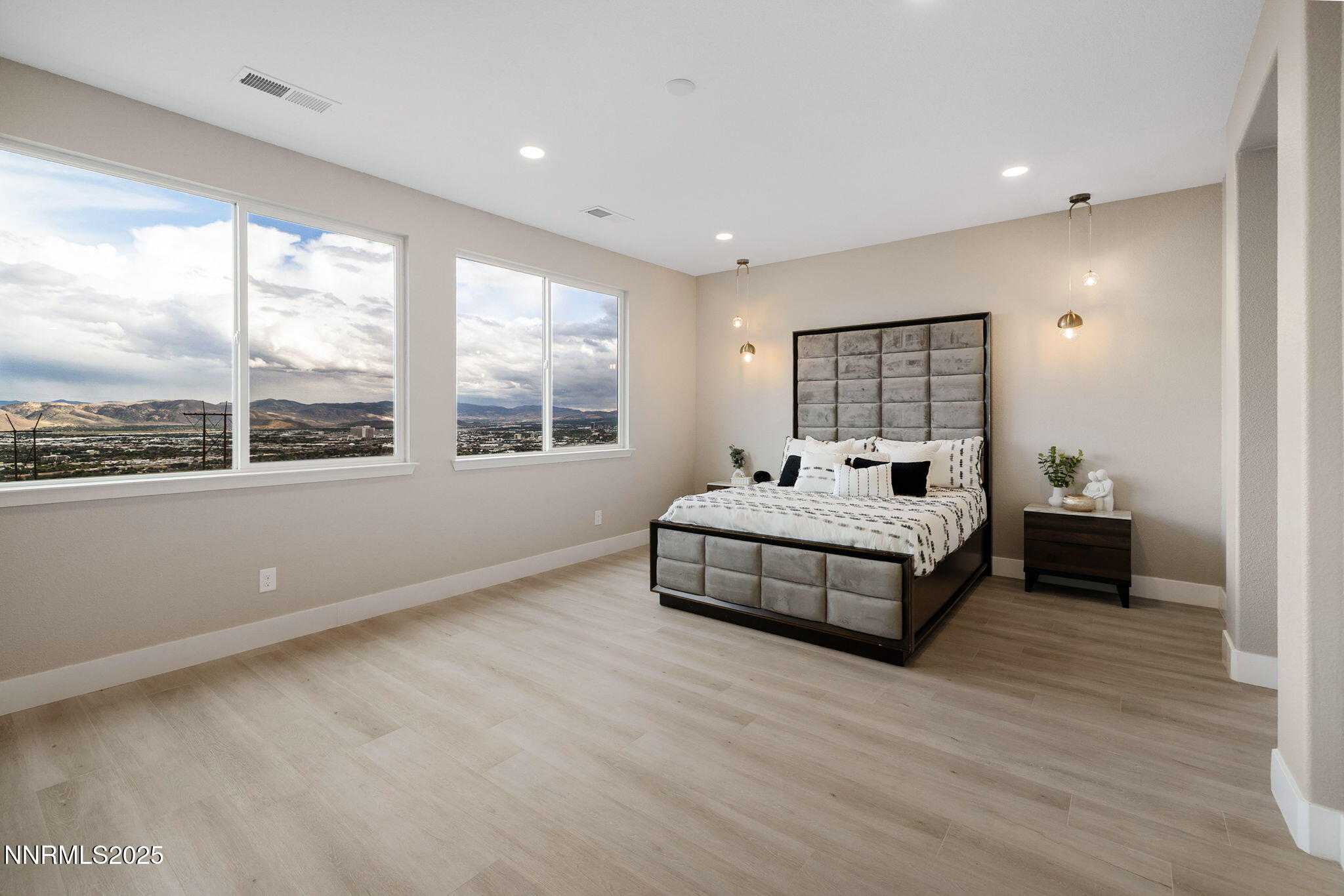 1120 University Park Court