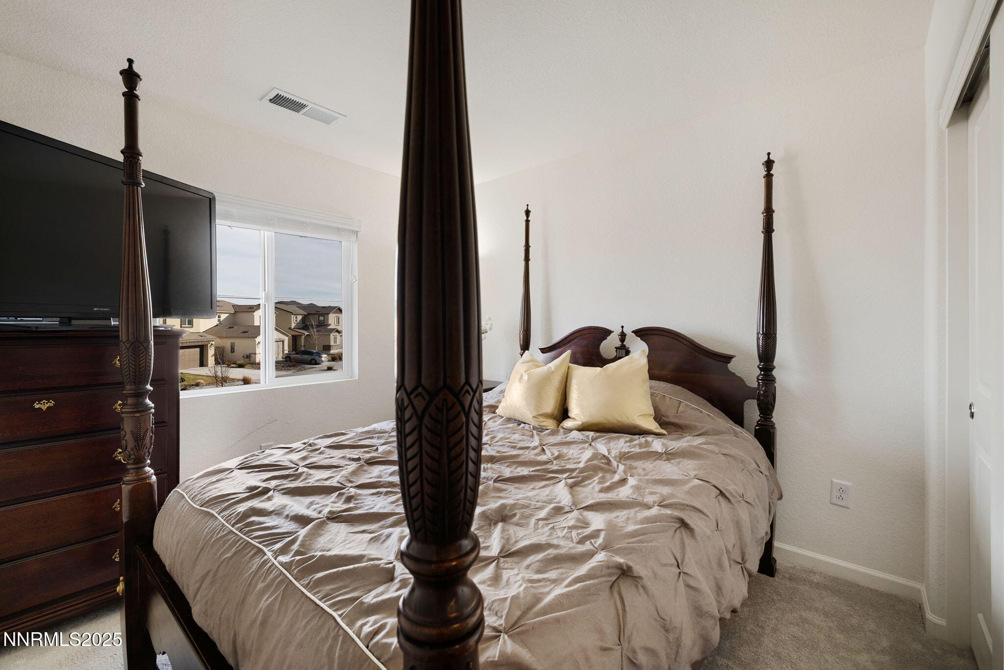 9015 Quail Grv Drive