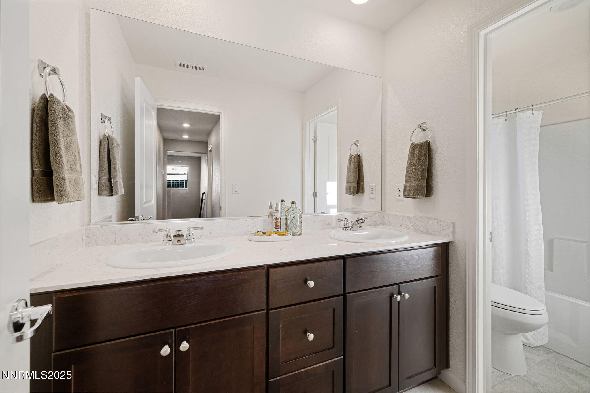 9015 Quail Grv Drive