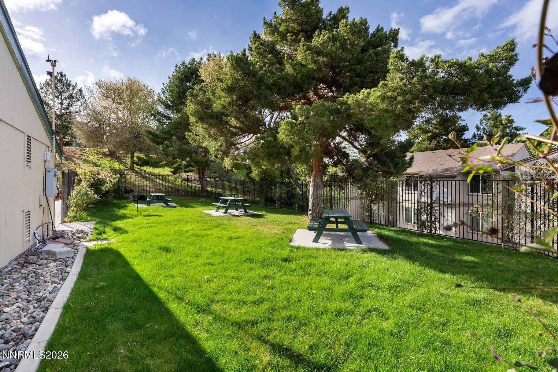 3935 Clear Acre Lane APT 211