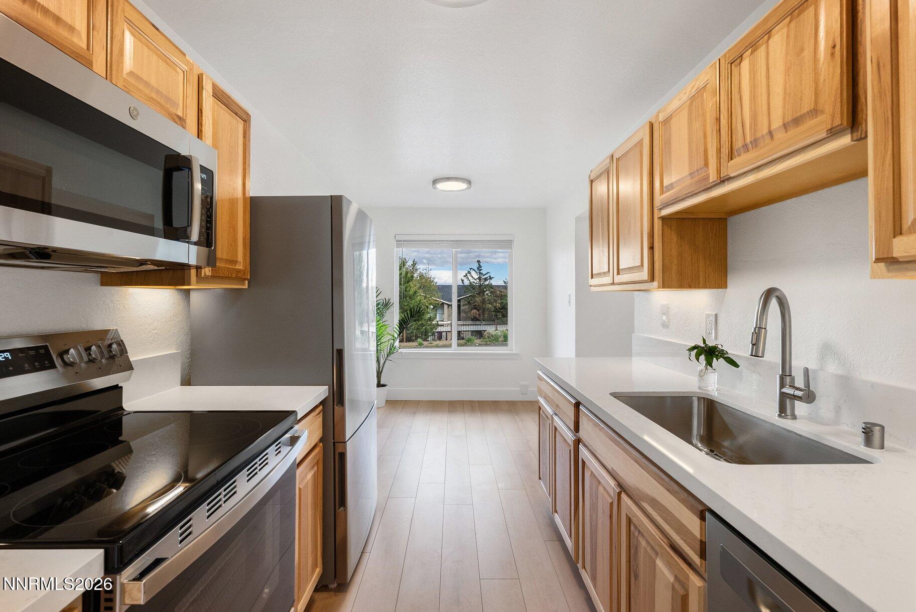 3935 Clear Acre Lane APT 211