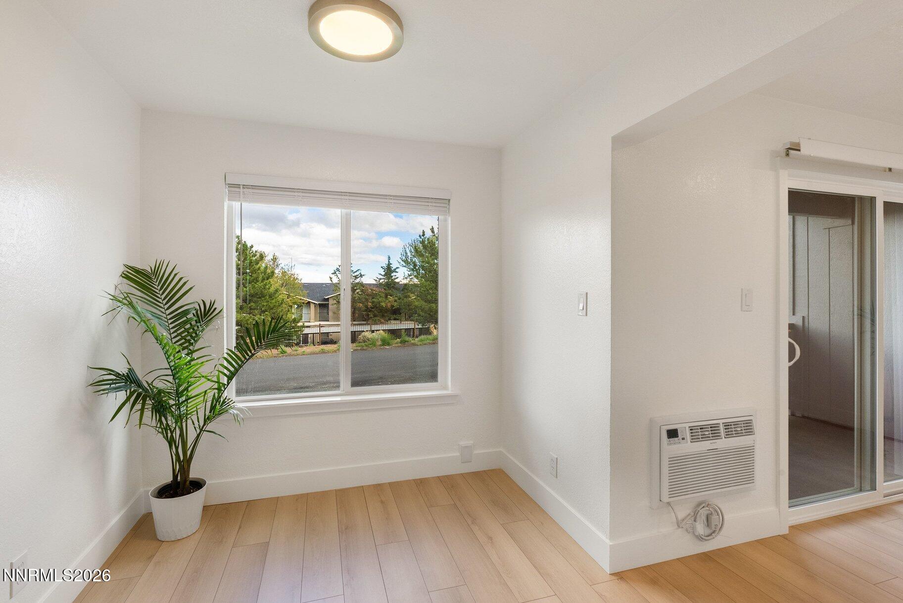 3935 Clear Acre Lane APT 211