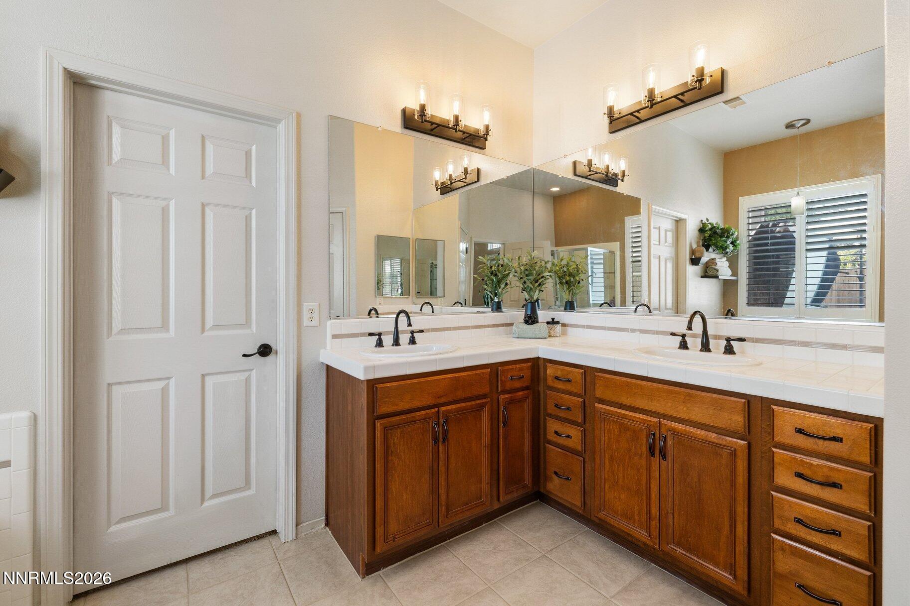 1414 Diamond Country Drive