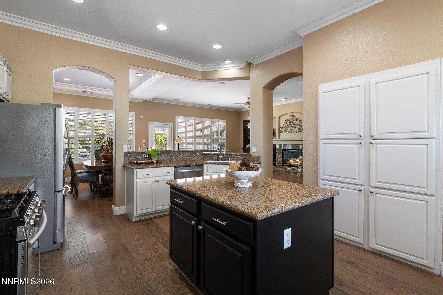 9697 Shadowstone Way