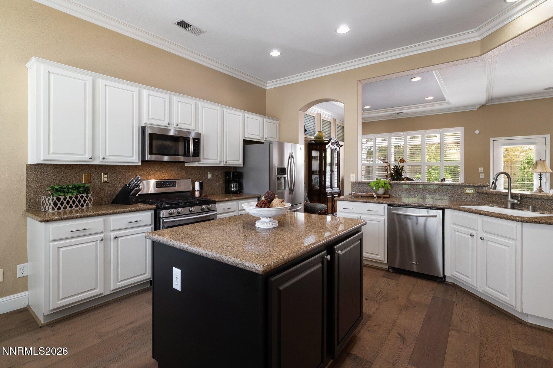 9697 Shadowstone Way