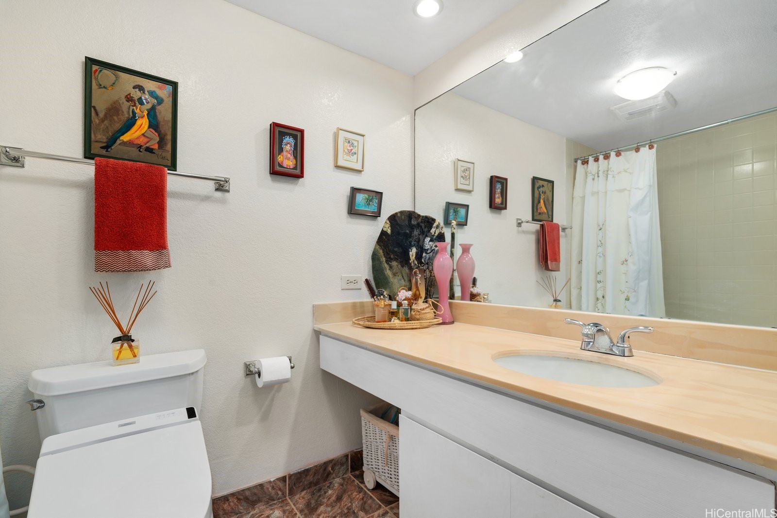 68-121 Au Street 301