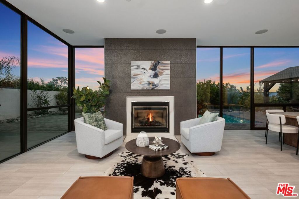 3144 Alta Laguna Boulevard