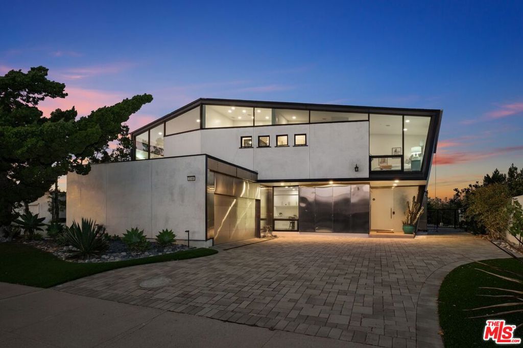 3144 Alta Laguna Boulevard