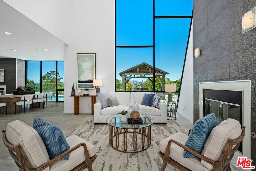 3144 Alta Laguna Boulevard