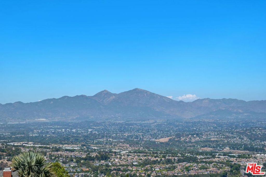 3144 Alta Laguna Boulevard