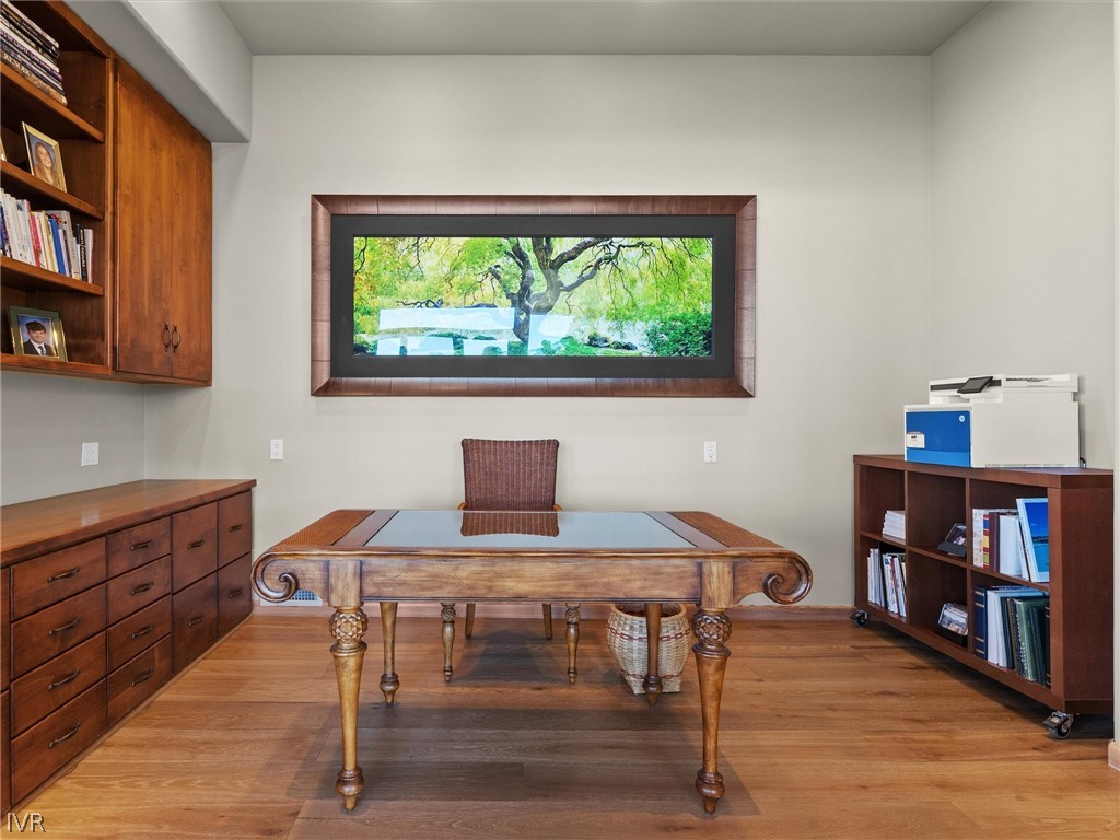 563 Knotty Pine Drive