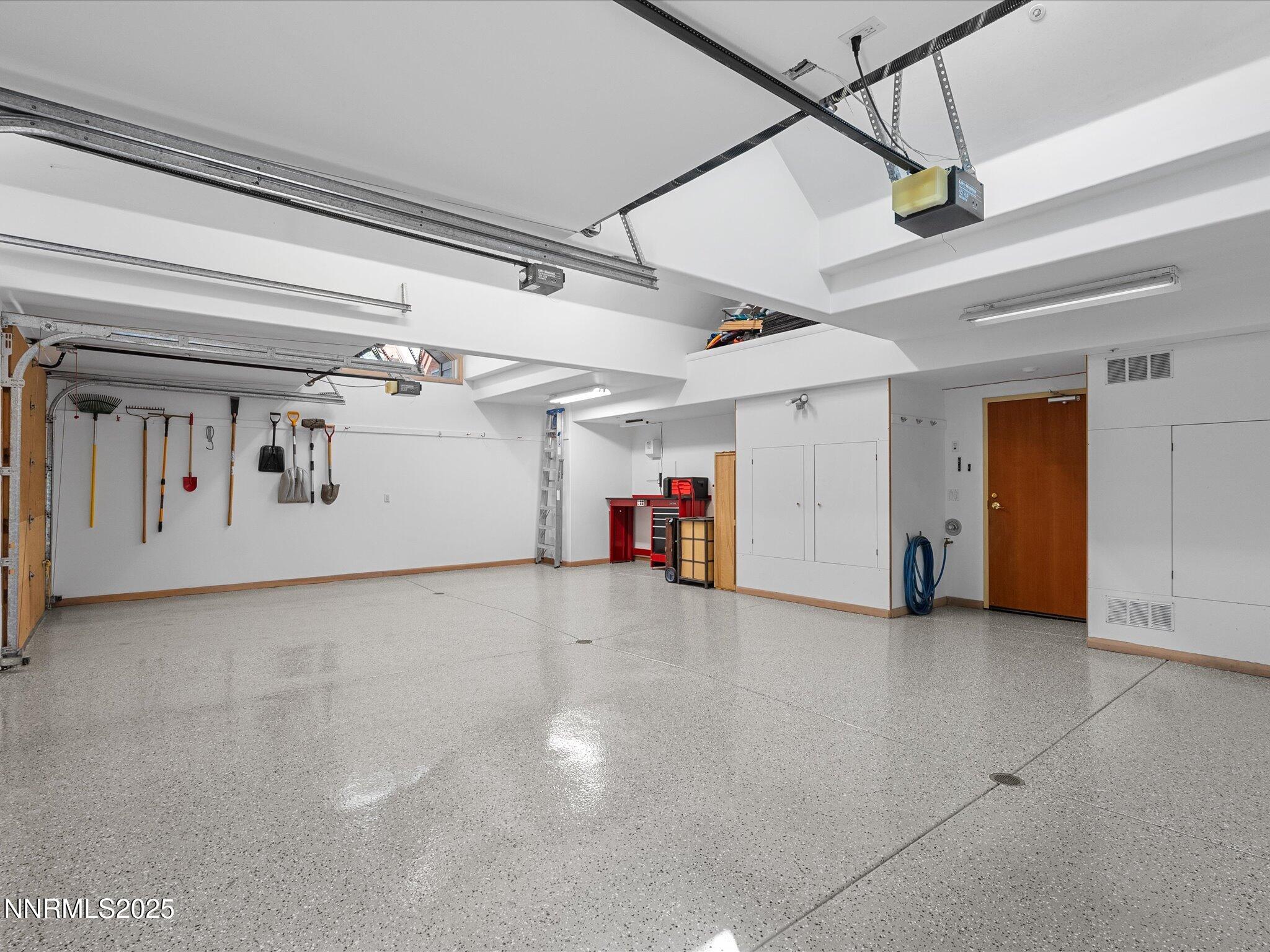 563 Knotty Pine Drive