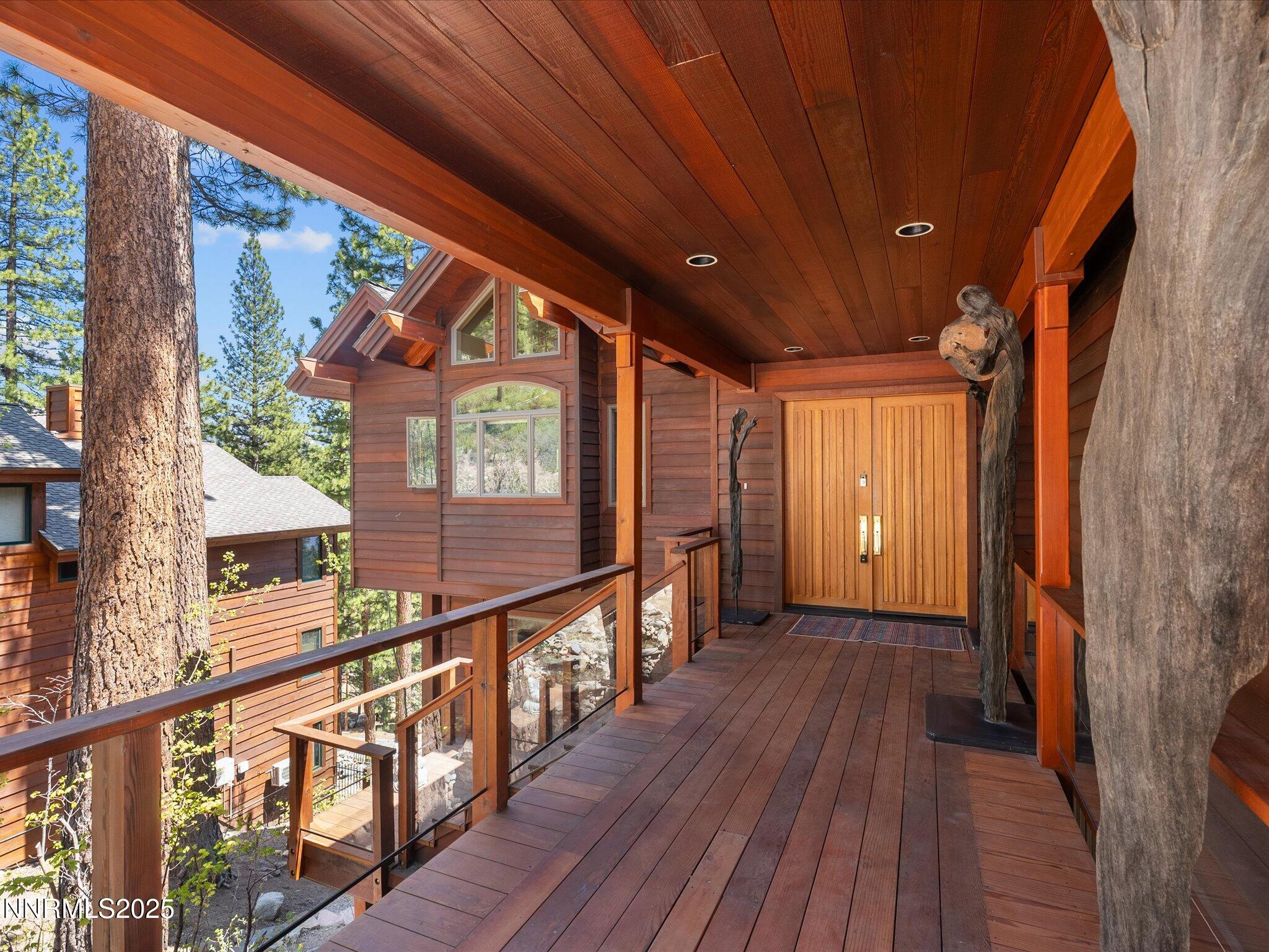 563 Knotty Pine Drive