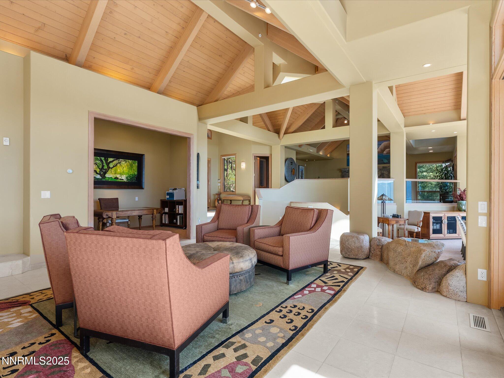 563 Knotty Pine Drive