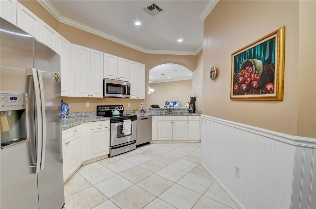 6407 Bella Cir 405