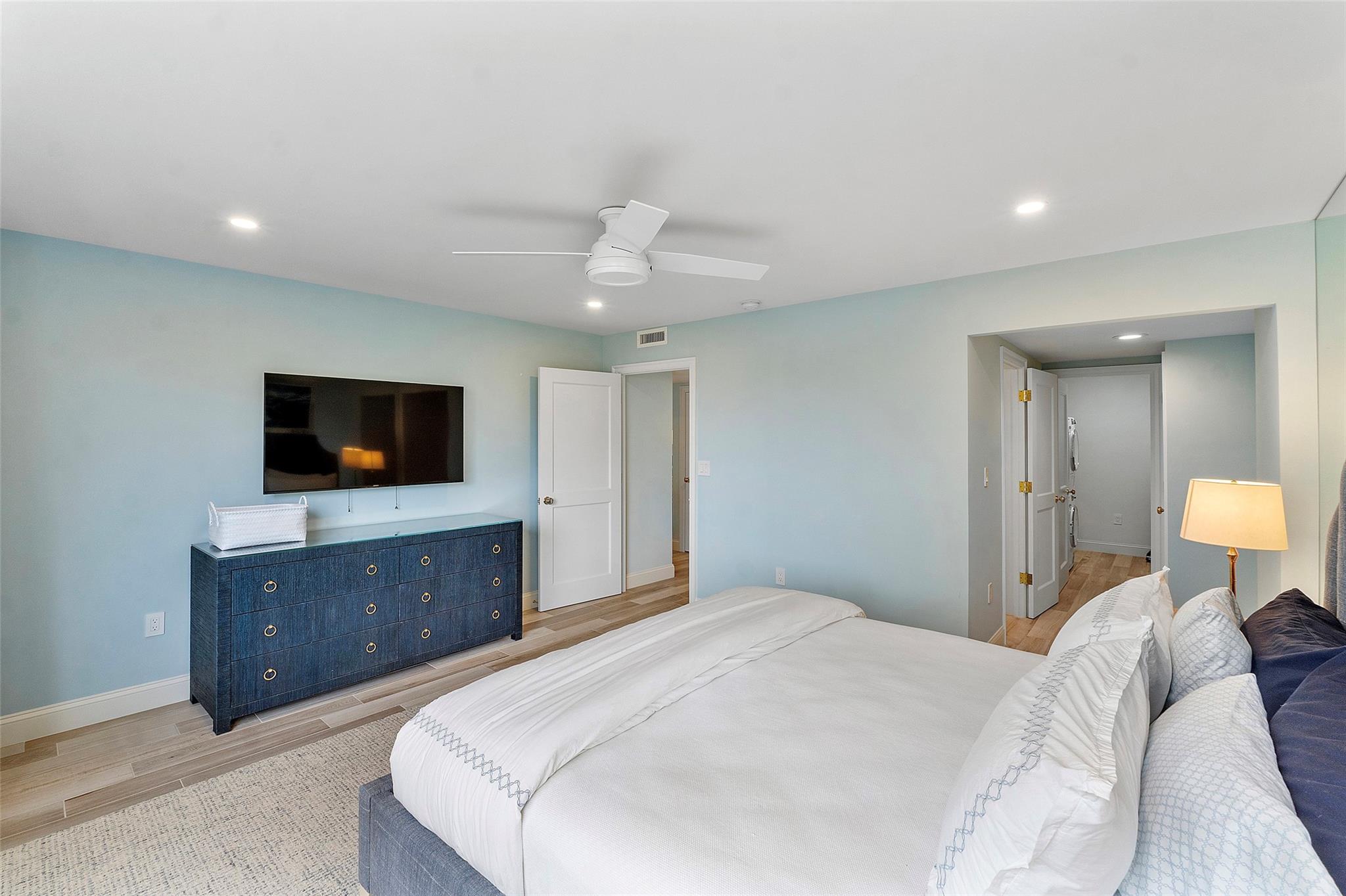 170 N Ocean Blvd 304