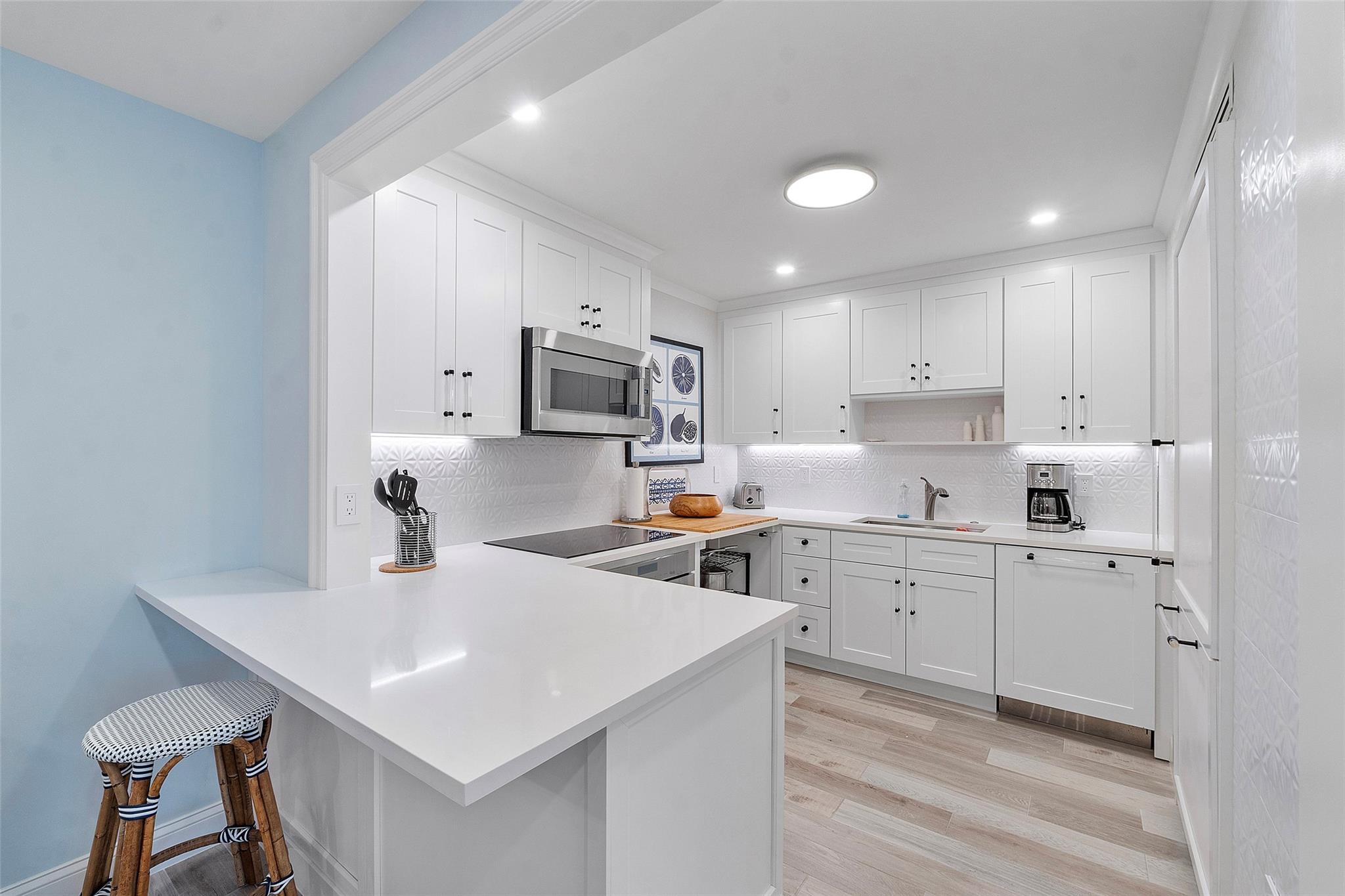170 N Ocean Blvd 304