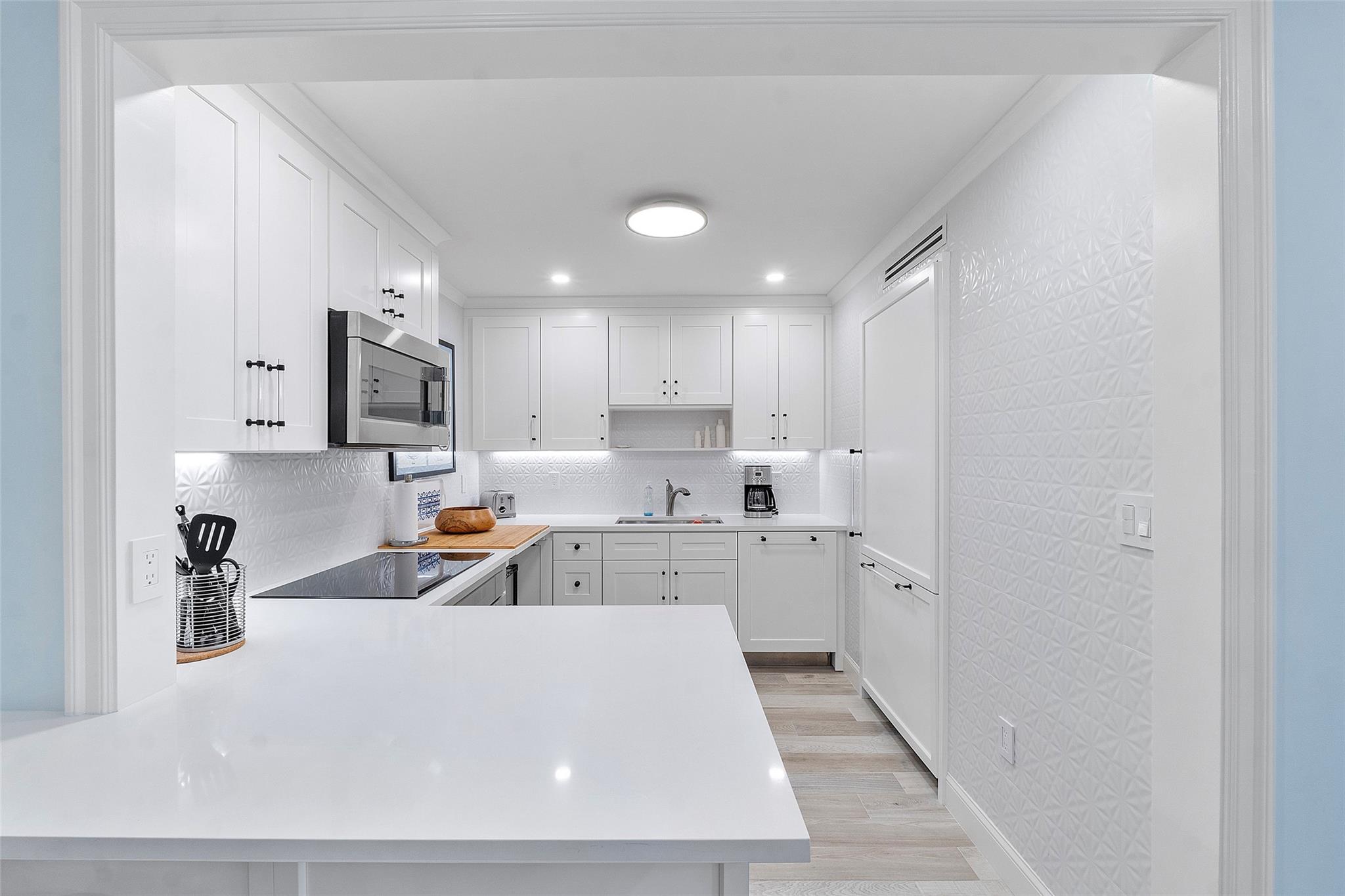 170 N Ocean Blvd 304