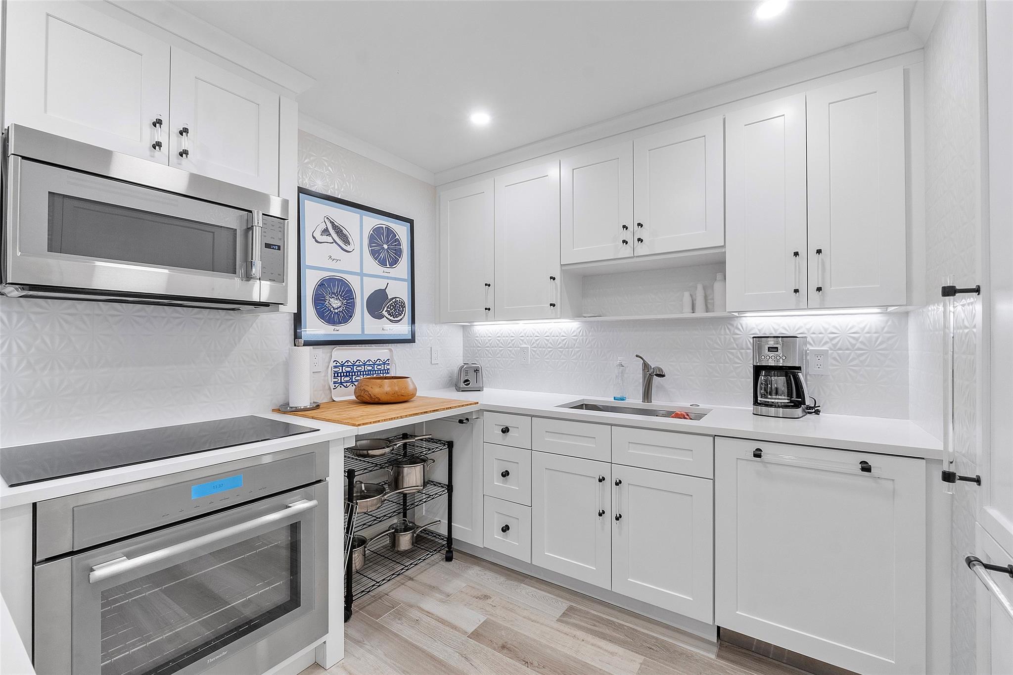 170 N Ocean Blvd 304