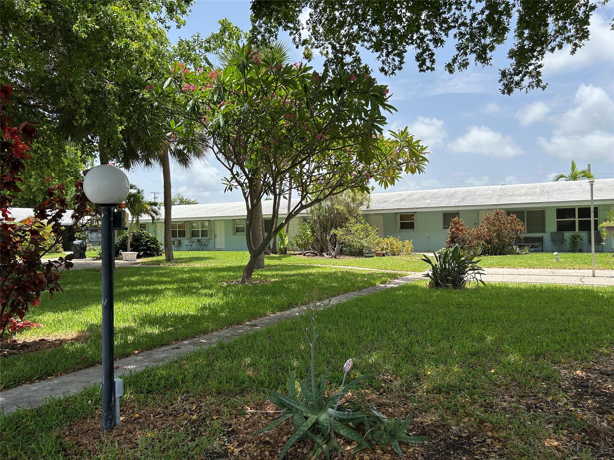 3801 NE 22nd Ter 9