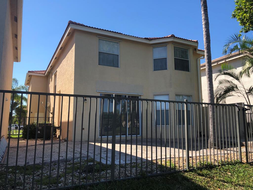 5336 Moon Shadow Lane