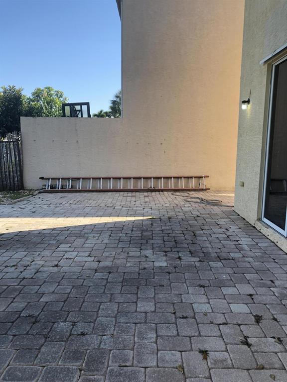 5336 Moon Shadow Lane