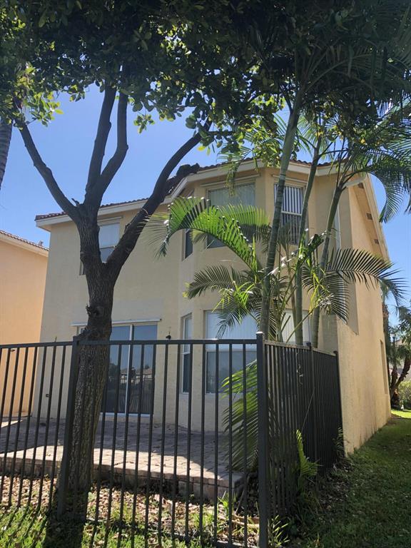 5336 Moon Shadow Lane