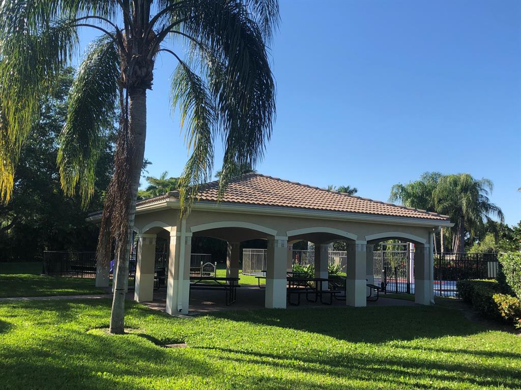 5336 Moon Shadow Lane