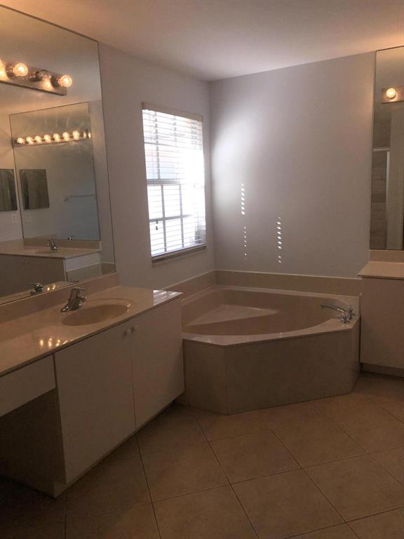 5336 Moon Shadow Lane