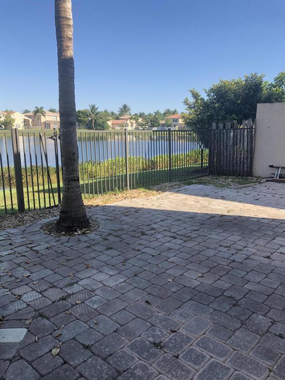 5336 Moon Shadow Lane
