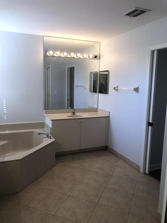 5336 Moon Shadow Lane