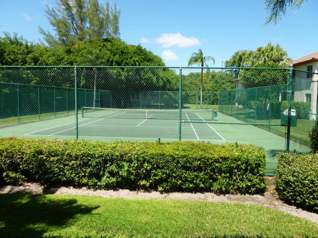 330 NW 67th Street D105