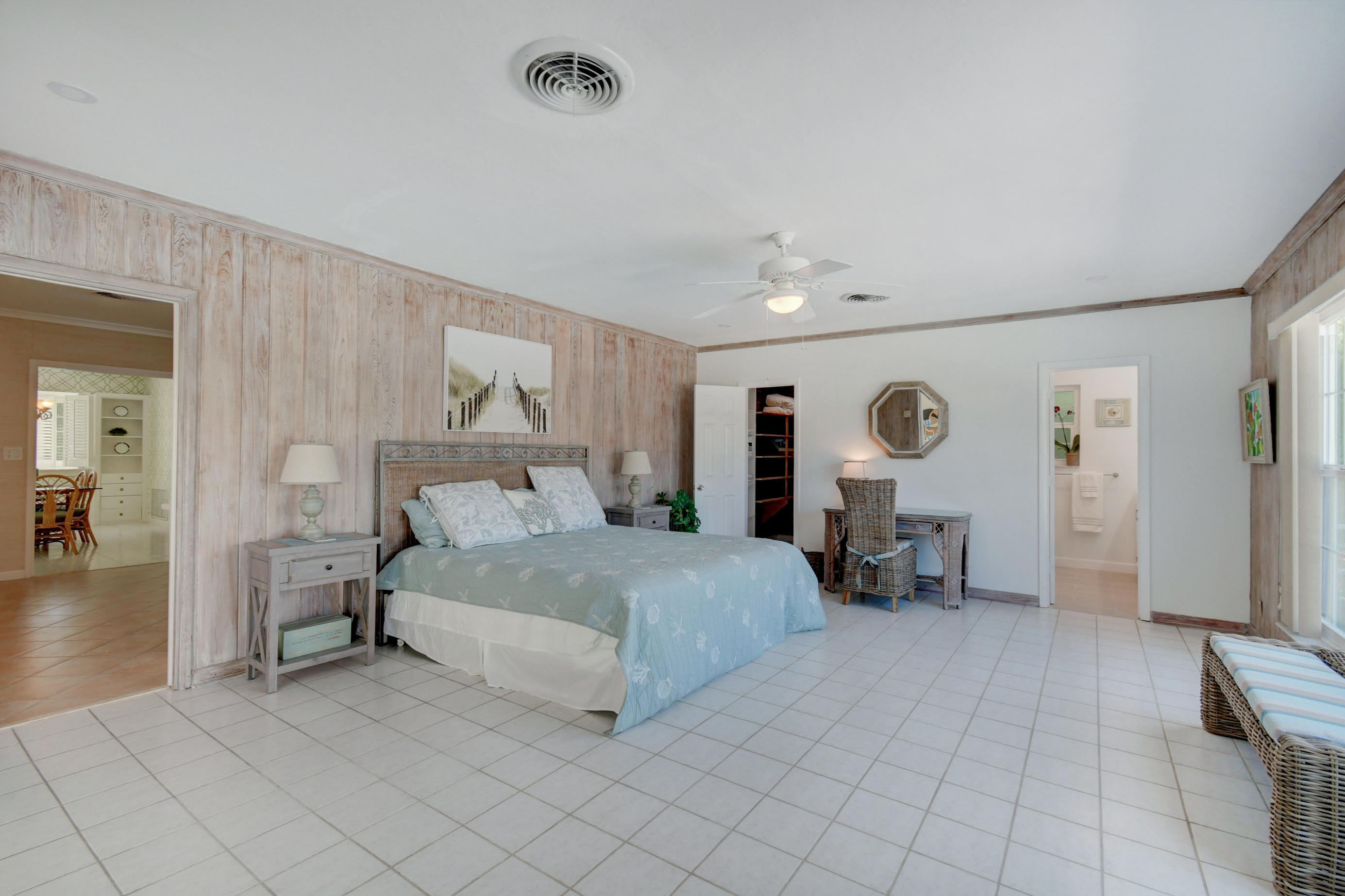 1117 Beach Drive