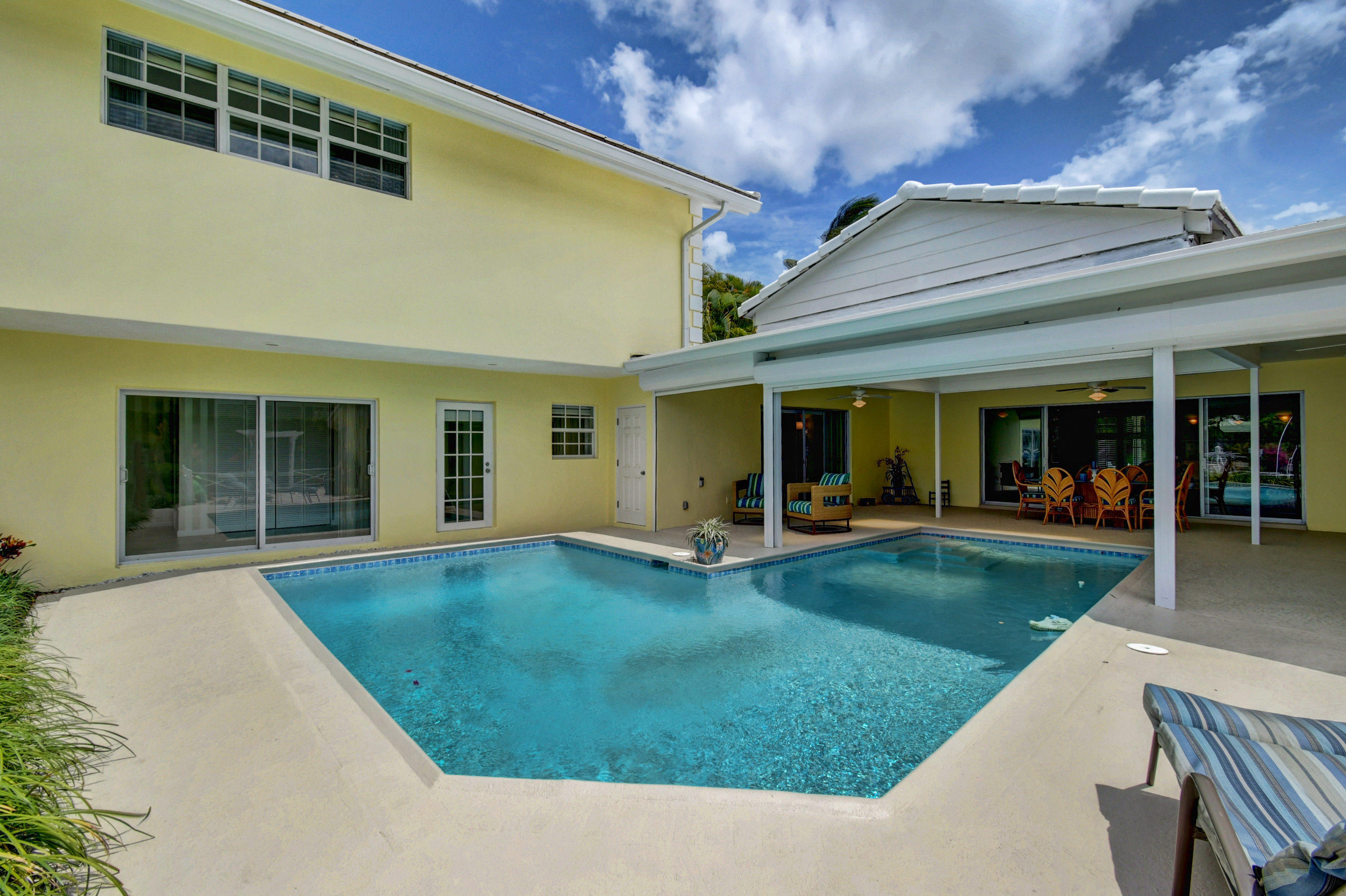 1117 Beach Drive